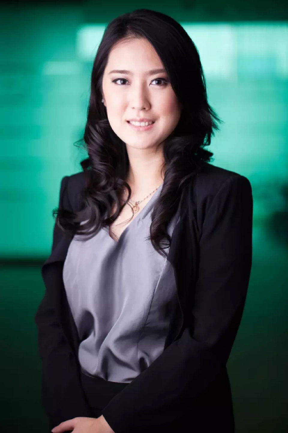 นางสาวฐิภา นววัฒนทรัพย์ ประธานเจ้าหน้าที่บริหาร บริษัท วายแอลจี บูลเลี่ยน แอนด์ ฟิวเจอร์ส จำกัด