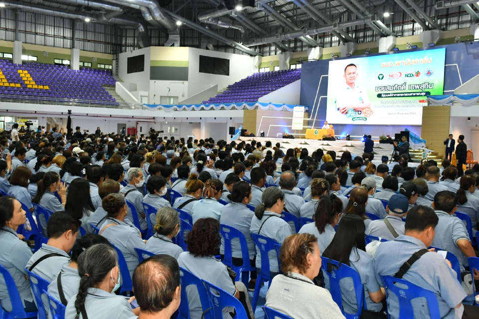 สมศักดิ์ หนุน อสม.นนทบุรี ยกระดับเป็นผู้เชี่ยวชาญ พิชิต NCDs 