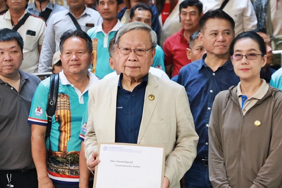 เสนอรัฐนำเข้าข้าวโพด กากถั่วเหลือง แทนนำเข้าหมู แก้สหรัฐขาดดุลไทยปีละ 8.4 หมื่นล้าน