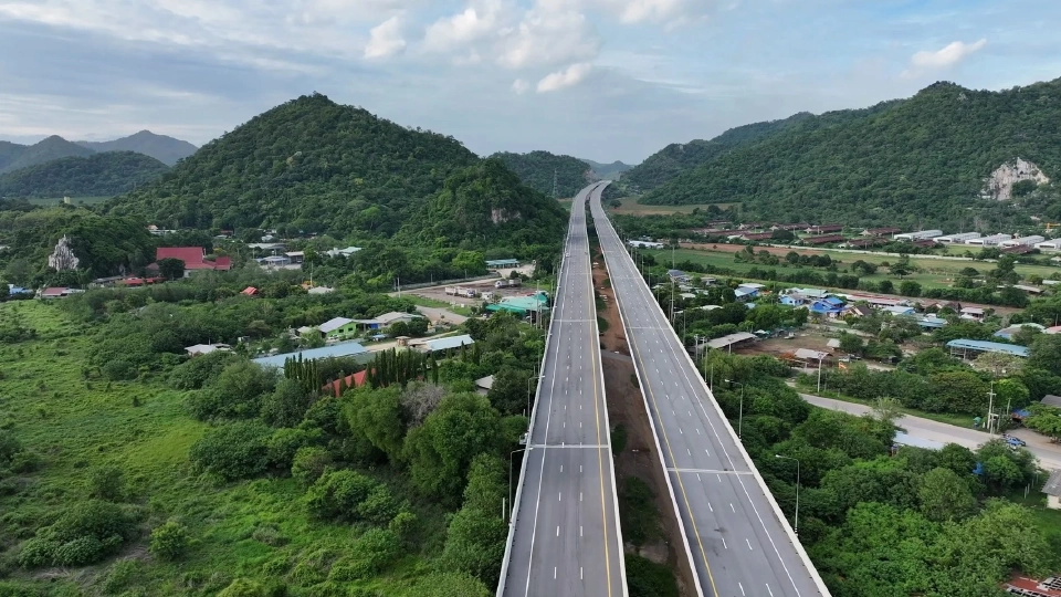 สงกรานต์ 2568 “คมนาคม” คาดผู้ใช้ทางขึ้นมอเตอร์เวย์ แตะ 7 ล้านคัน