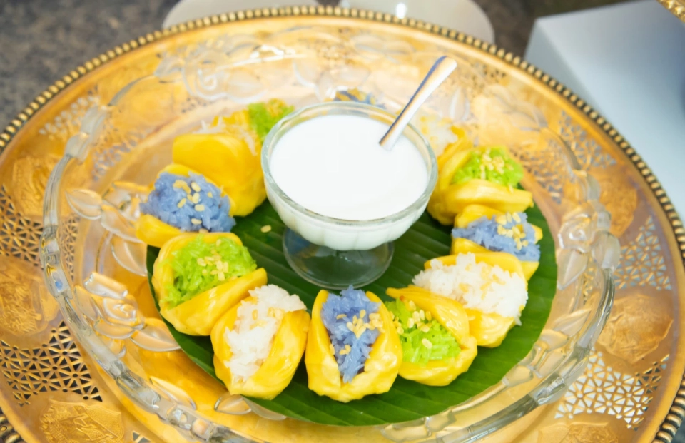 เริ่มแล้ว! บุฟเฟ่ต์ทุเรียนใบหยก 2568 ฉ่ำๆ ทุเรียน ปะทะซีฟู้ด อิ่มจุกๆราคาสุดคุ้ม