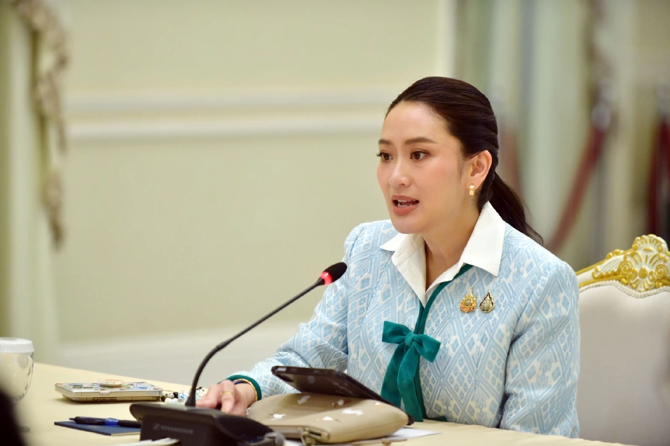 นายกฯ ไม่ปลื้มท่องเที่ยววูบ ตั้งเป้ารายได้ต่างชาติปีนี้แตะ 2 ล้านล้าน