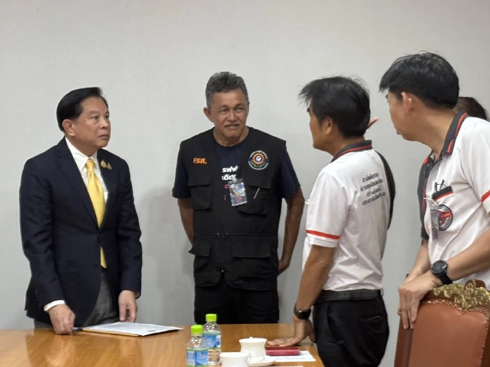 สรส.และสสรท.ยื่นนายกฯสอบคุณสมบัติบอร์ดปตท.หลังพบข้อสงสัย