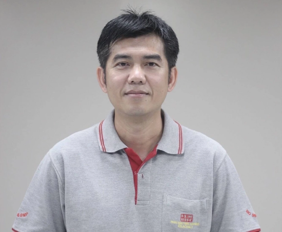 นายนันทิพัฒน์ แก่นสาร