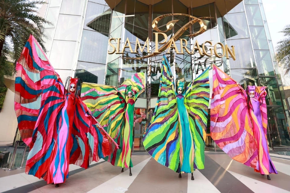 สยามพารากอน ฉลองมหาสงกรานต์สุดอลังการ ตื่นตาอิมพอร์ตโชว์ระดับโลก