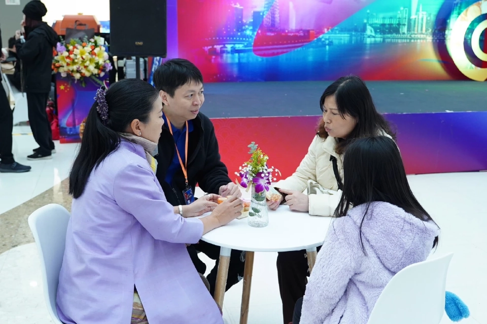 พช.โชว์ผลสำเร็จร่วมงานโอทอปที่จีน ยอดจำหน่าย-ออร์เดอร์ทะลัก