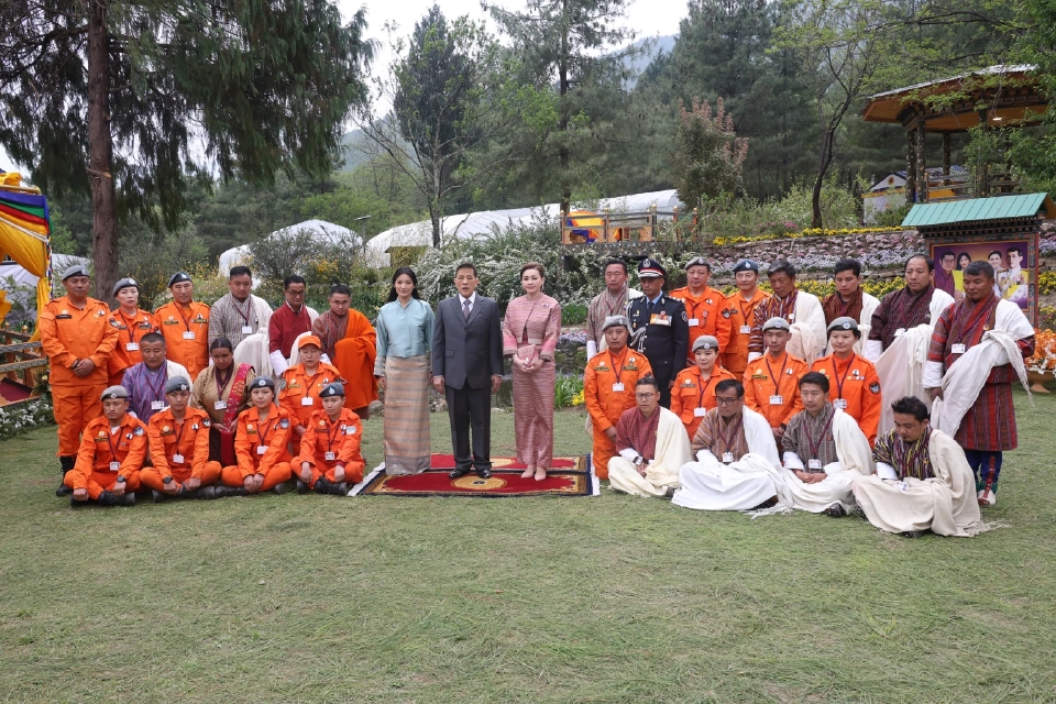 "ในหลวง-พระราชินี" เสด็จฯ โครงการหลวงเดเชน โชลิง ประเทศภูฏาน