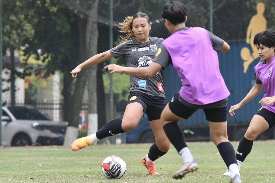 ทัพชบาแก้ว ลงสนามซ้อมก่อนดวลจีน