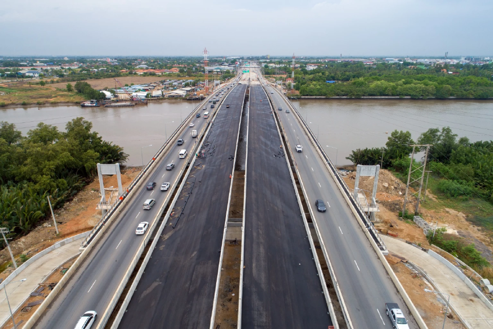 วิ่งฉิว ก.ค.นี้  คืบหน้า  \"สะพานข้ามแม่น้ำบางปะกง\" รับอีอีซี
