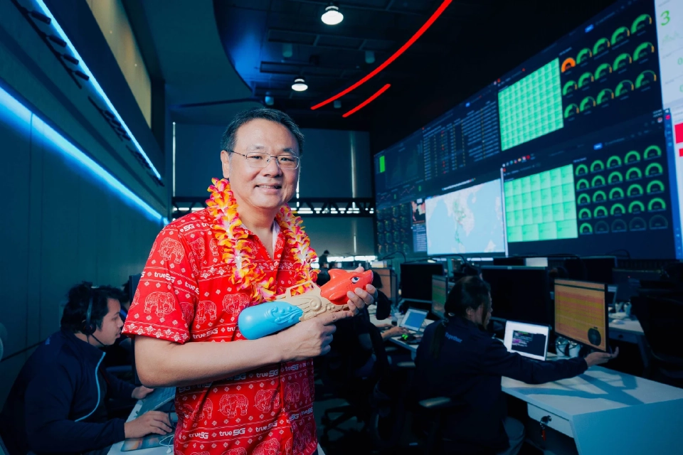 ทรู เสริมทัพ 5G ชุ่มฉ่ำรับ "Maha Songkran World Water Festival 2025