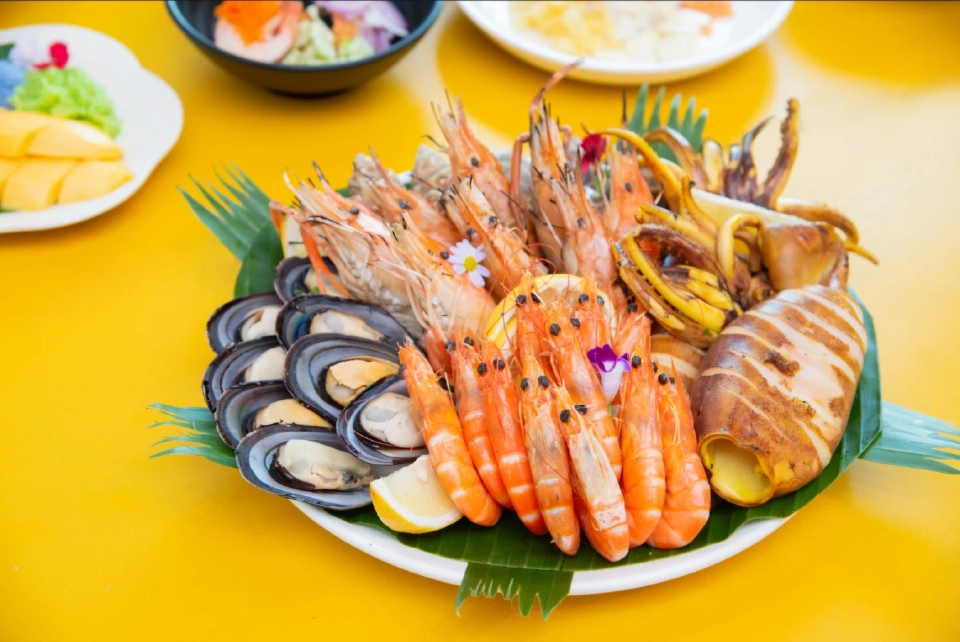 เริ่มแล้ว! บุฟเฟ่ต์ทุเรียนใบหยก 2568 ฉ่ำๆ ทุเรียน ปะทะซีฟู้ด อิ่มจุกๆราคาสุดคุ้ม