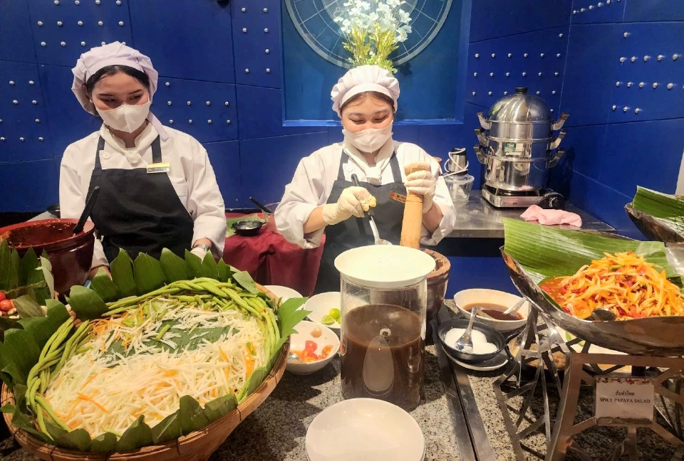 เริ่มแล้ว! บุฟเฟ่ต์ทุเรียนใบหยก 2568 ฉ่ำๆ ทุเรียน ปะทะซีฟู้ด อิ่มจุกๆราคาสุดคุ้ม