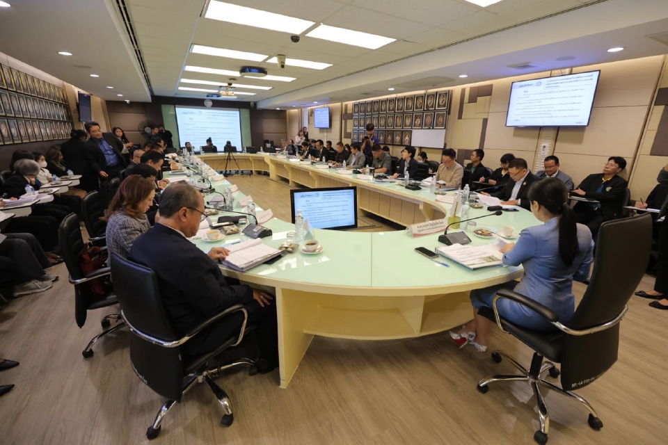 “นฤมล”หารือภาคเอกชน-เกษตรกรไทย ร่วมแก้ปัญหาราคายางตกต่ำ