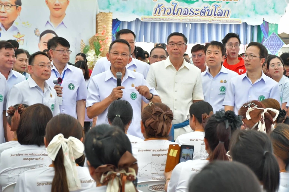 สมศักดิ์ ชู "สกลนครโมเดล" ดัน นวดไทย สมุนไพรสร้างรายได้ 110 ล้าน/ปี