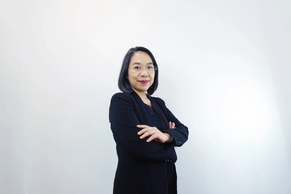 ออมสิน ศิริ ประธานกรรมการบริหาร บริษัทหลักทรัพย์ บียอนด์ จำกัด (มหาชน)