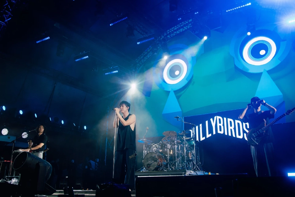 ประมวลภาพคอนเสิร์ต "ฝั่งธนเฟส 3" สุดปัง จัดเต็ม 2 วัน 20 ศิลปินดัง 2 สไตล์