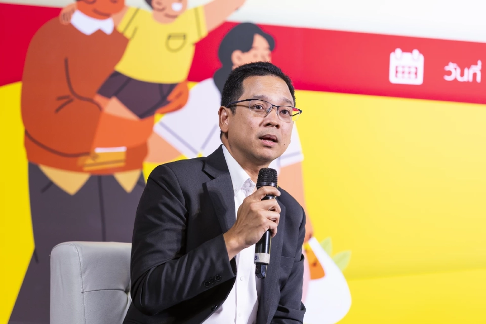 รศ.ดร.ม.ล.พินิตพันธุ์ บริพัตร