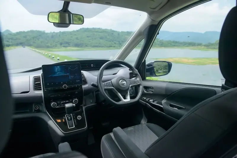 รีวิว Nissan Serena S Hybrid