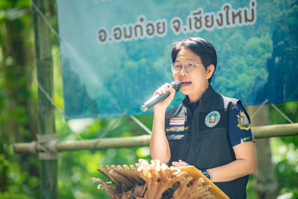 สมหญิง ทัฬหิกรณ์ ผู้เชี่ยวชาญเฉพาะด้านการอนุรักษ์สัตว์ป่า 