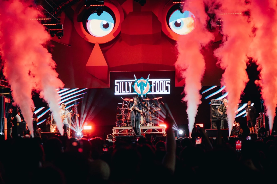 ประมวลภาพคอนเสิร์ต "ฝั่งธนเฟส 3" สุดปัง จัดเต็ม 2 วัน 20 ศิลปินดัง 2 สไตล์