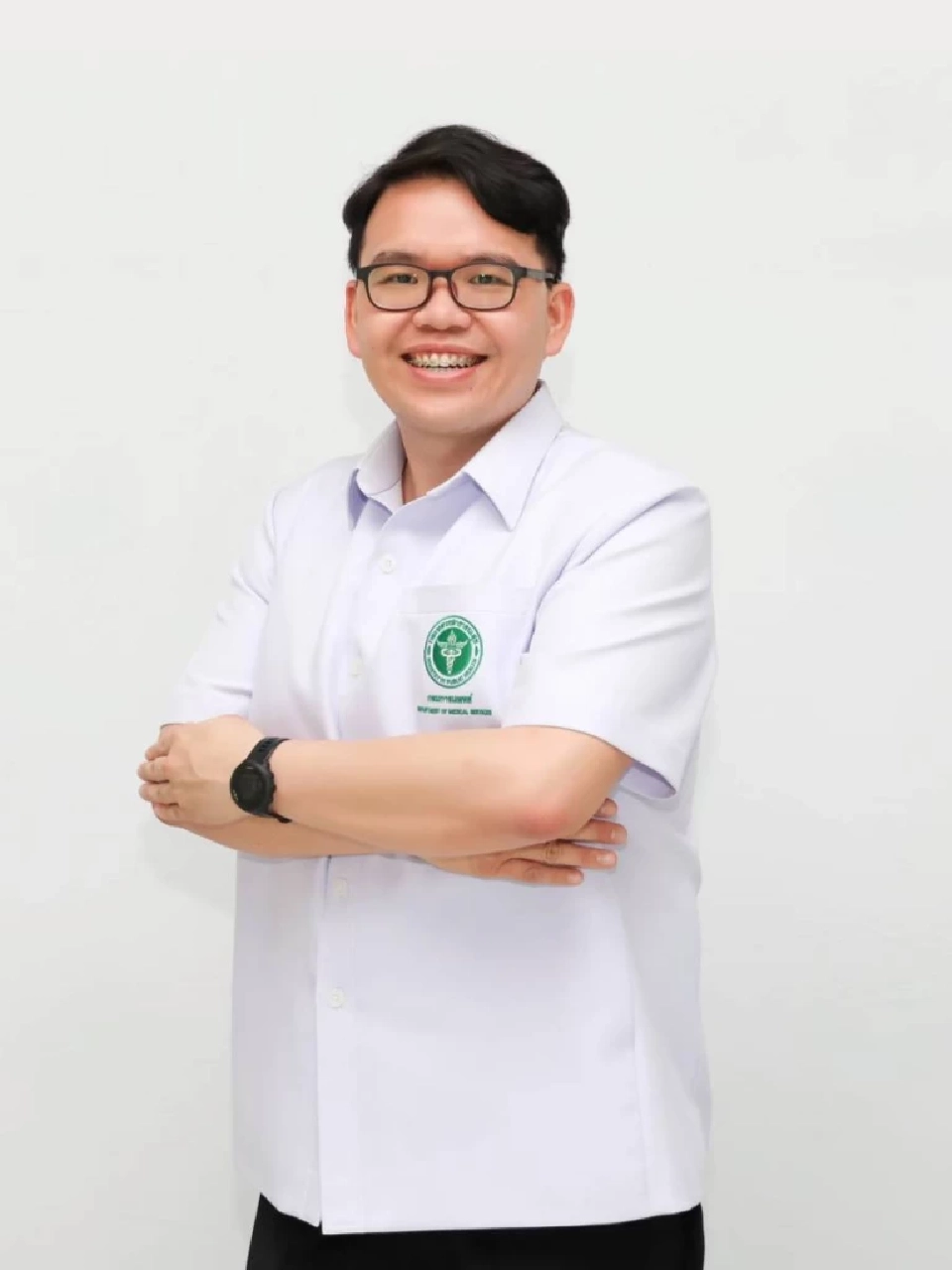 นายแพทย์วีรวัต อุครานันท์ ผู้อำนวยการสถาบันโรคผิวหนัง