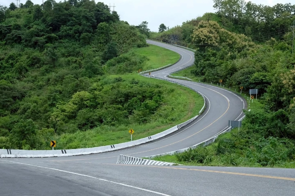 ถนนโค้งเลข 3 ทางหลวงหมายเลข 1081 ถนนสายโรแมนติกแห่งน่าน