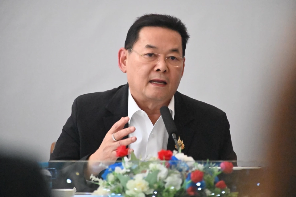 นายนภินทร ศรีสรรพางค์ รัฐมนตรีช่วยว่าการกระทรวงพาณิชย์