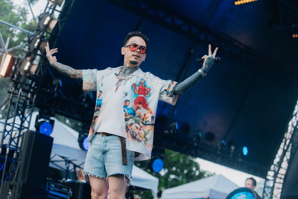 ประมวลภาพคอนเสิร์ต "ฝั่งธนเฟส 3" สุดปัง จัดเต็ม 2 วัน 20 ศิลปินดัง 2 สไตล์