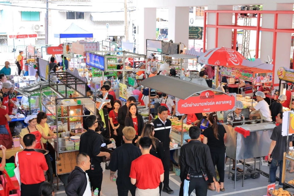 โค้ก ปักหมุดหนุนร้านอาหาร อัพเวล “ตลาดพลู” สู่แลนด์มาร์กสตรีทฟู้ดโลก