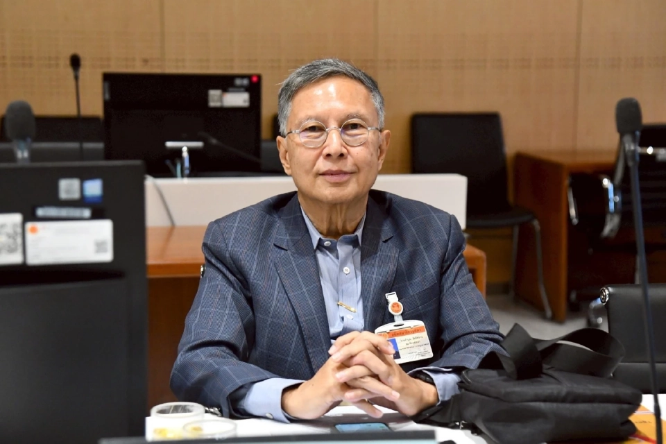 นายคำนูณ สิทธิสมาน 