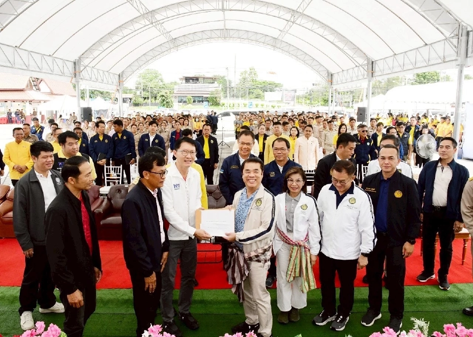 "สุริยะ-มนพร" ทะลวงงบ 903 ล้าน ลุยสร้างถนน จ.เลย 107 โครงการ