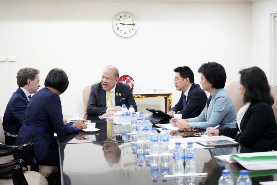 บิ๊กไอที ส่งข้อมูลเด็ดไทยหยิบเจรจาภาษีสหรัฐฯ ยันไม่ย้ายฐานผลิตกลับ