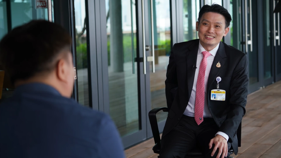 กมธ. เปิดคิว 'อดีตนายกฯ-นักวิชาการ" ให้ข้อมูลสถานบันเทิงครบวงจร