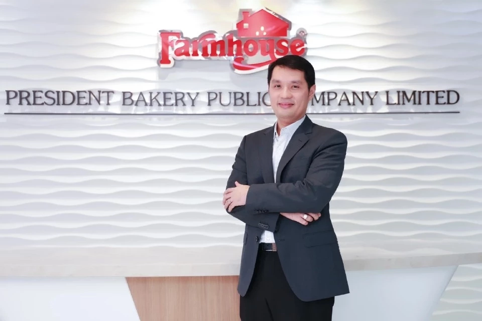 อภิเศรษฐ ธรรมมโนมัย 