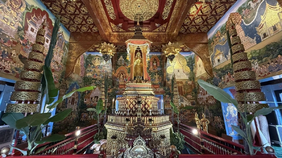 ประเพณีบูชาเสาอินทขีล (ไหว้ เสาหลักเมืองเชียงใหม่) ประเพณีใส่ขันดอก