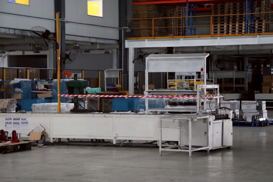 กระทรวงอุตฯรวบ 3 โรงงานทุนจีนเถื่อนพื้นที่ระยอง สั่งหยุดกิจการ