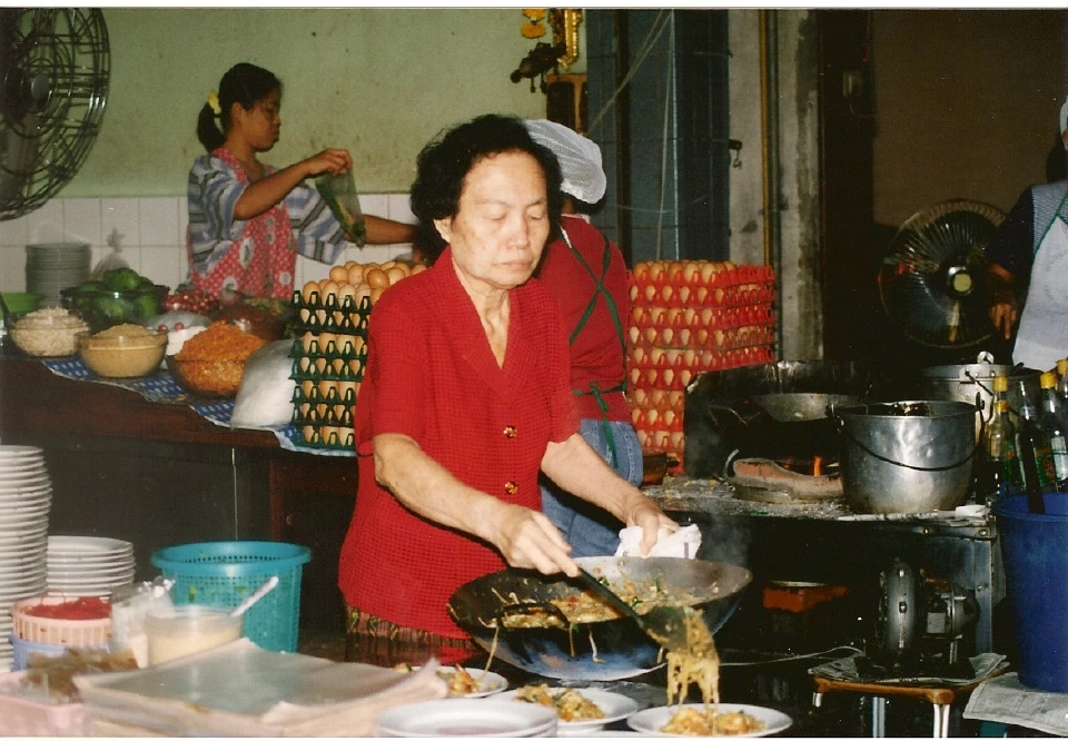 คุณสมัย