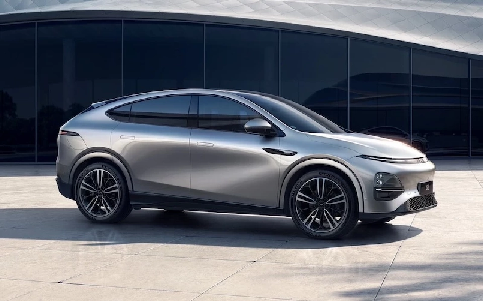 เอ็กซ์เผิง ยอดขายโต 313% พัฒนา AI ตัวใหม่ รับยานยนต์ไฟฟ้า โดรน หุ่นฮิวแมนอยด์