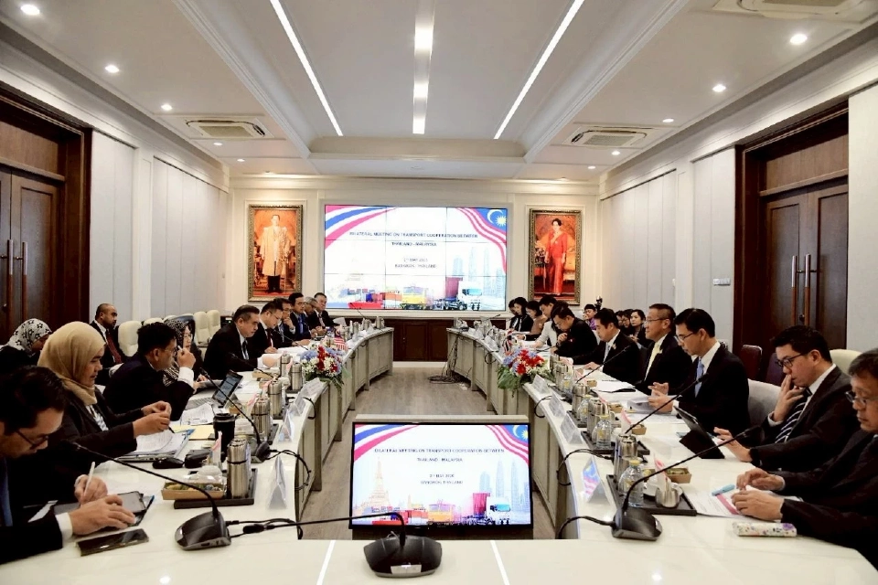 “สุริยะ” ถกคมนาคมมาเลเซีย ปลุก “รถไฟสายสุไหงโก-ลก – รันเตาปังยัง”