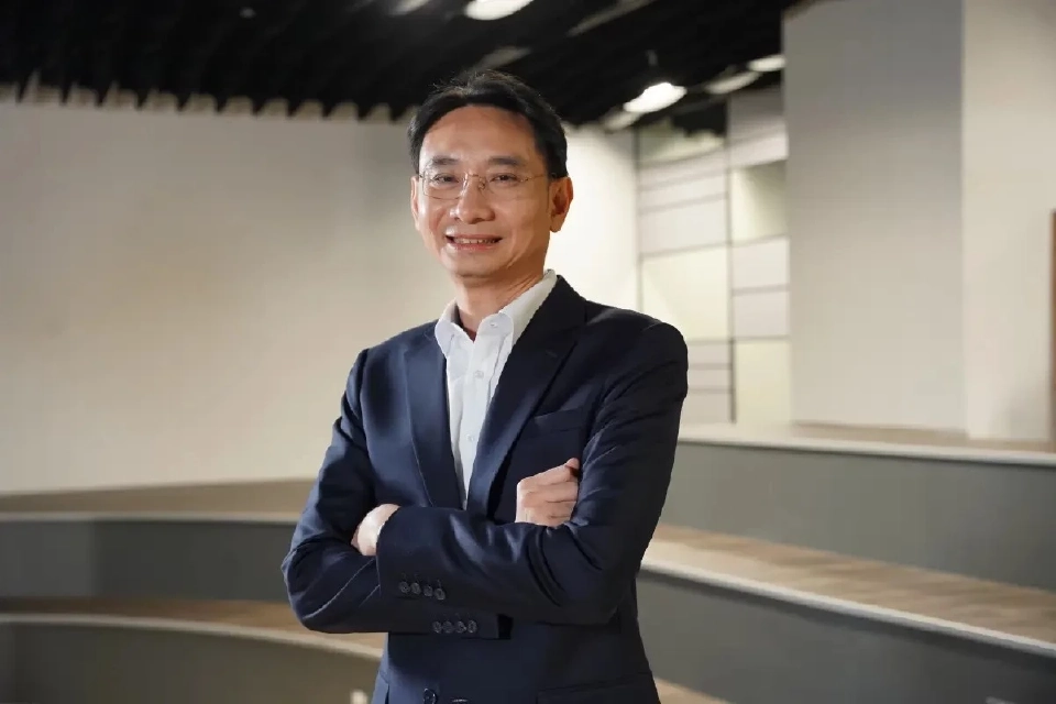 นายปิ่นสาย สุรัสวดี อธิบดีกรมสรรพากร