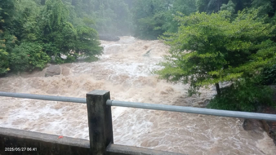 น้ำท่วมเชียงใหม่วันนี้ 27 พ.ค.68 อัปเดตจุดเสี่ยงน้ำท่วมฉับพลัน น้ำป่าไหลหลาก 