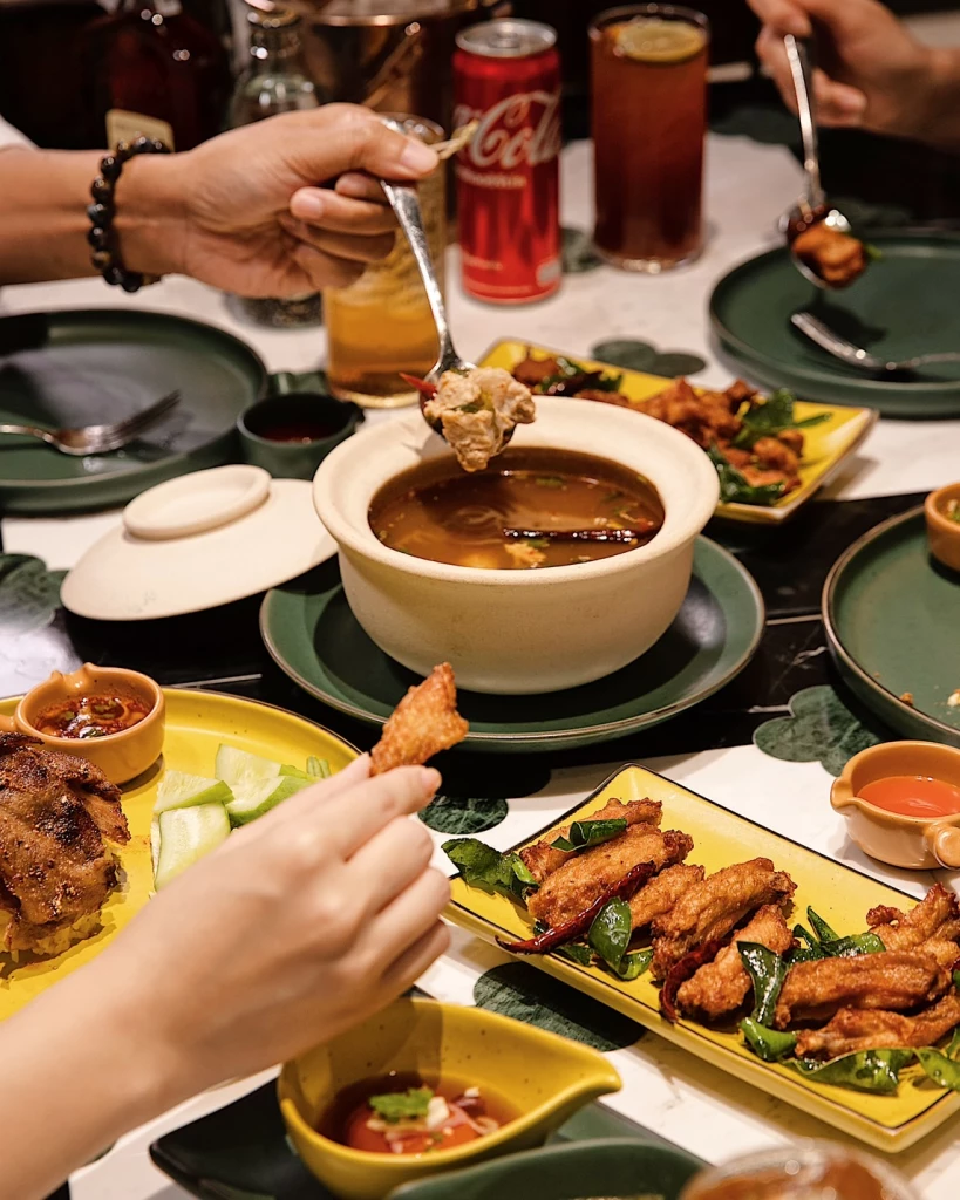 เวลา Velaa หลังสวน เอ้าท์เลทไลฟ์สไตล์ไดนิ่งสุดปัง กิน ดื่ม ระดับมิชลิน