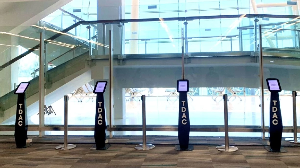 เริ่มวันนี้! ต่างชาติเดินทางเข้าไทยต้องลงทะเบียนบัตร ตม.6 ออนไลน์