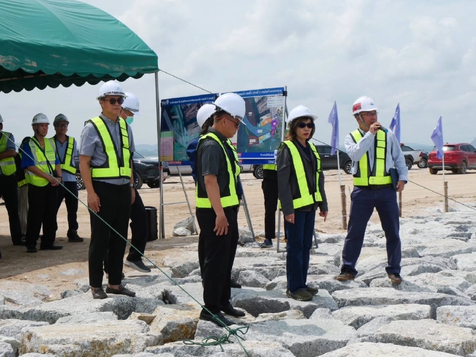 อัพเดทโครงการพัฒนา ท่าเรือแหลมฉบังเฟส3 "มนพร" สั่งเร่งก่อสร้างเสร็จตามแผน