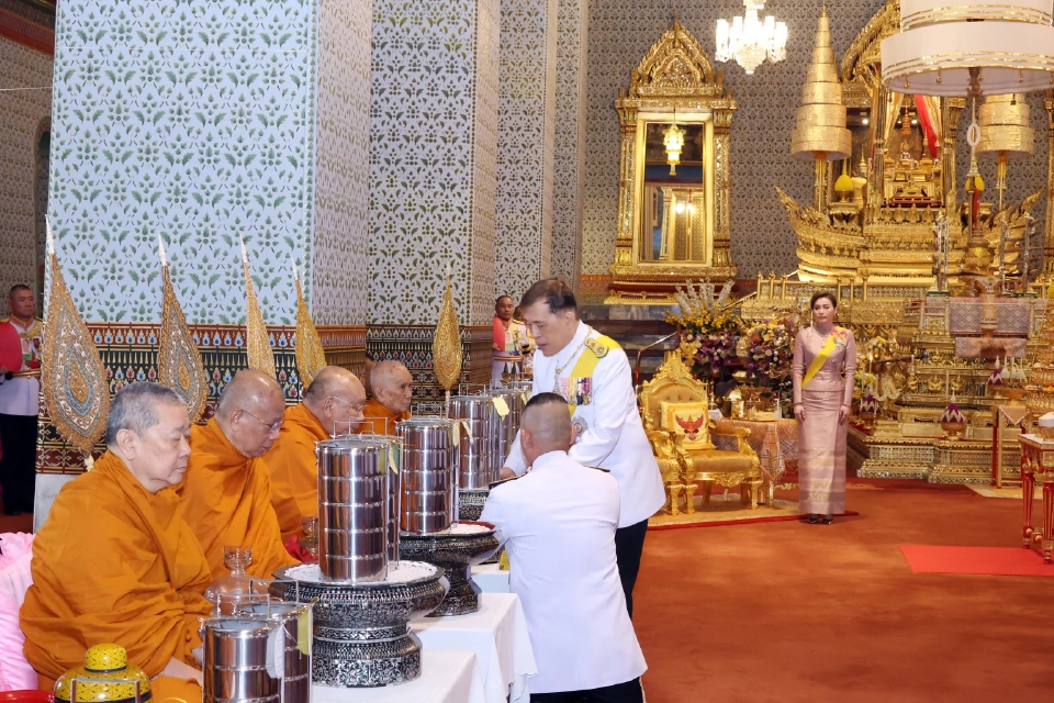 ในหลวง-พระราชินี เสด็จฯในการ "พระราชพิธีฉัตรมงคล" 4 พ.ค. 2568