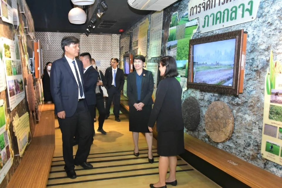 กรมพัฒนาที่ดิน ต้อนรับคณะผู้เเทนจีน หารือแก้ดินเค็มร่วมกัน