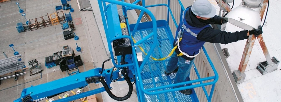 เตือนภัย! ฝนตกฟ้าคะนอง ระวังอุบัติเหตุตกจากที่สูง ไฟดูด ไฟรั่ว