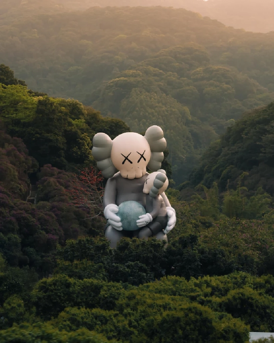 KAWS HOLIDAY THAILAND