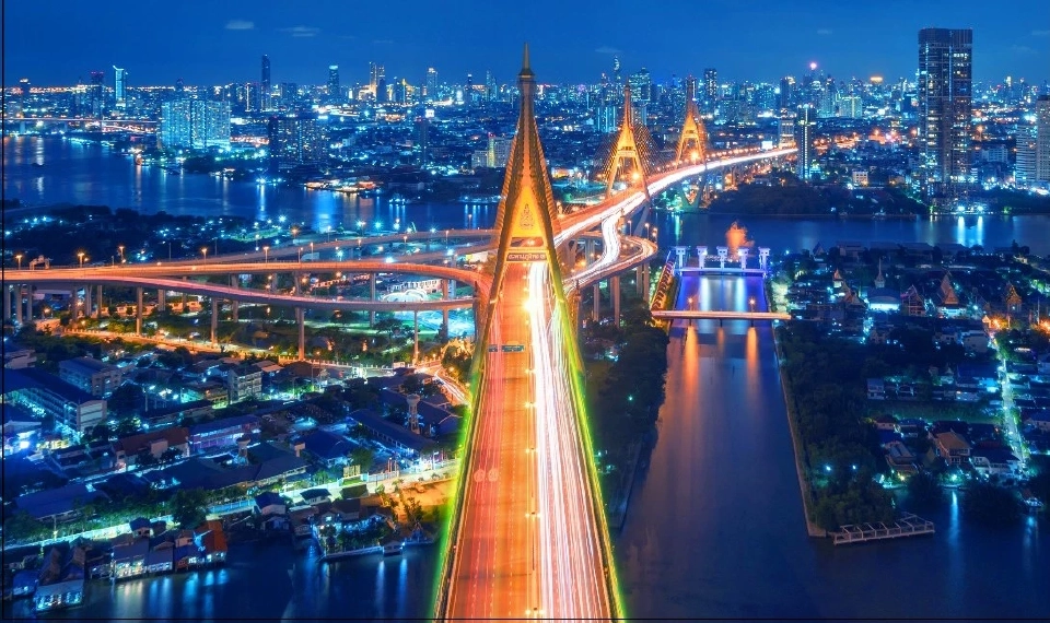 บลูบิค กวาดรายได้ไตรมาสแรก 347 ล้าน ปรับทิศรุกภาครัฐ รับเศรษฐกิจชะลอ