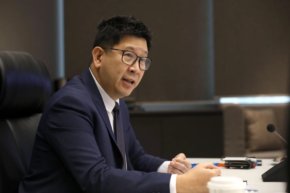 ดร. เอกนิติ นิติทัณฑ์ประภาศ อธิบดีกรมธนารักษ์